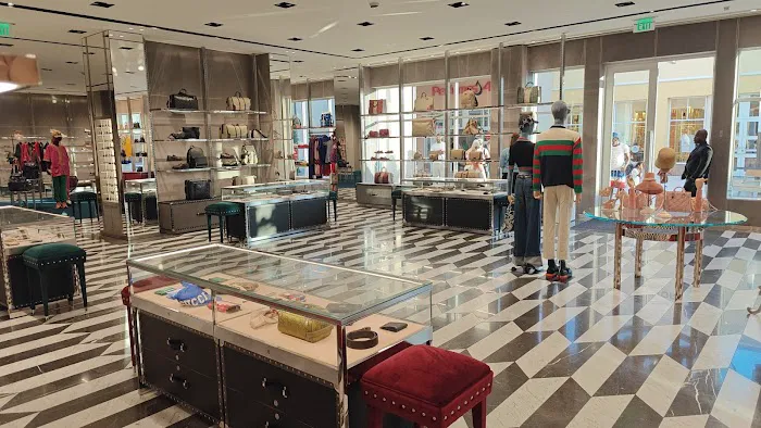 Gucci - Orlando Outlet 4