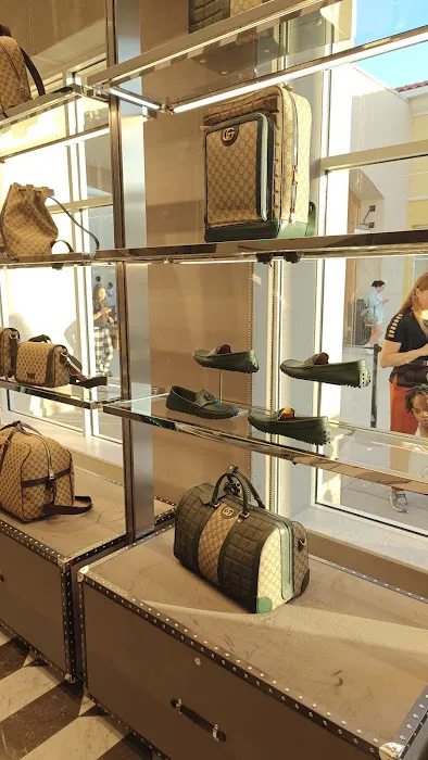 Gucci - Orlando Outlet 8