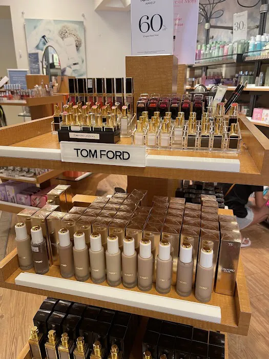 The Cosmetics Company Store 7