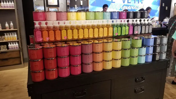 Bath & Body Works 2