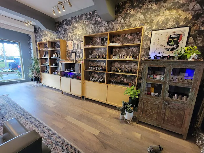 La Jetée Perfumery 3