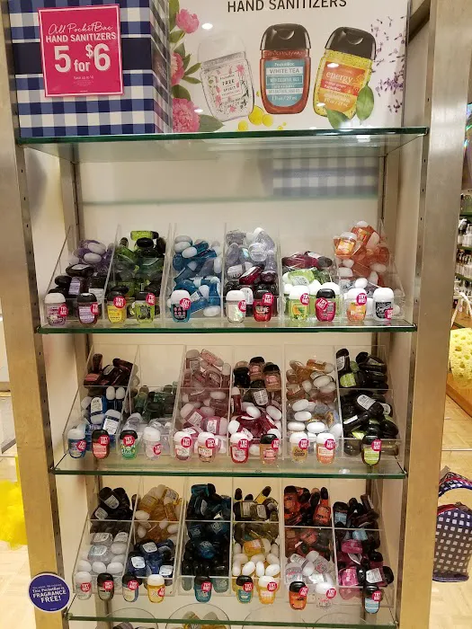 Bath & Body Works 4
