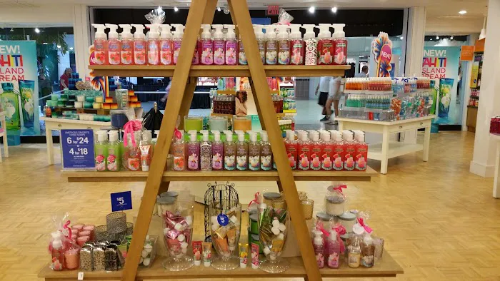 Bath & Body Works 6