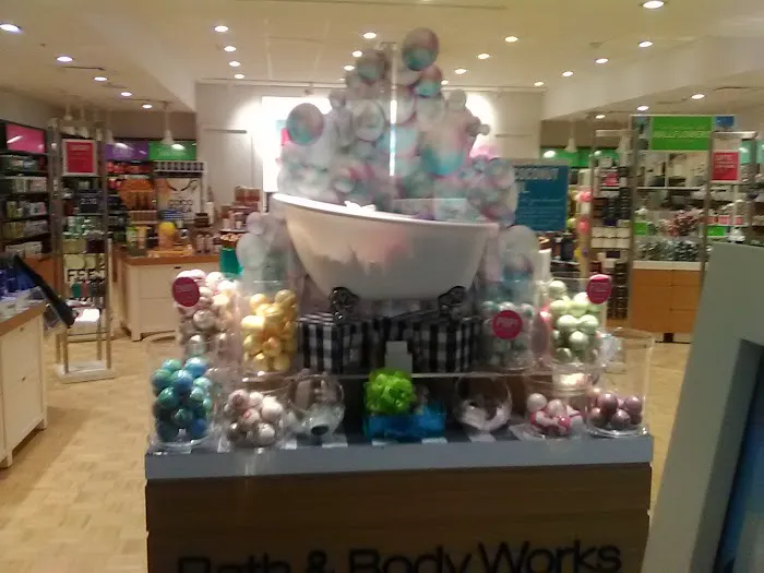 Bath & Body Works 9
