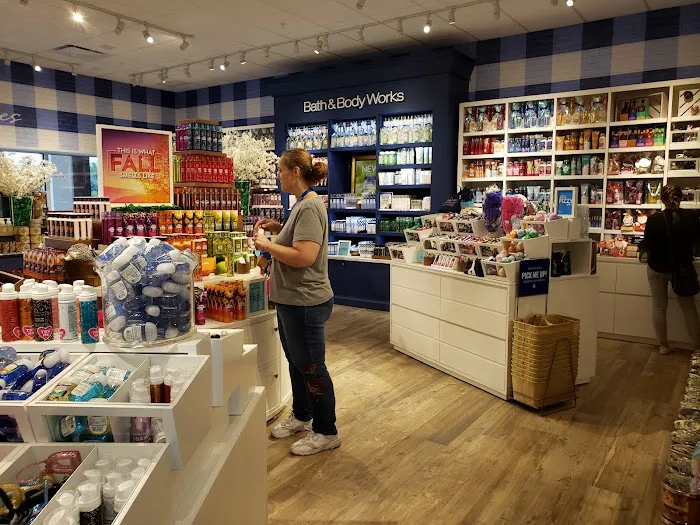 Bath & Body Works 4