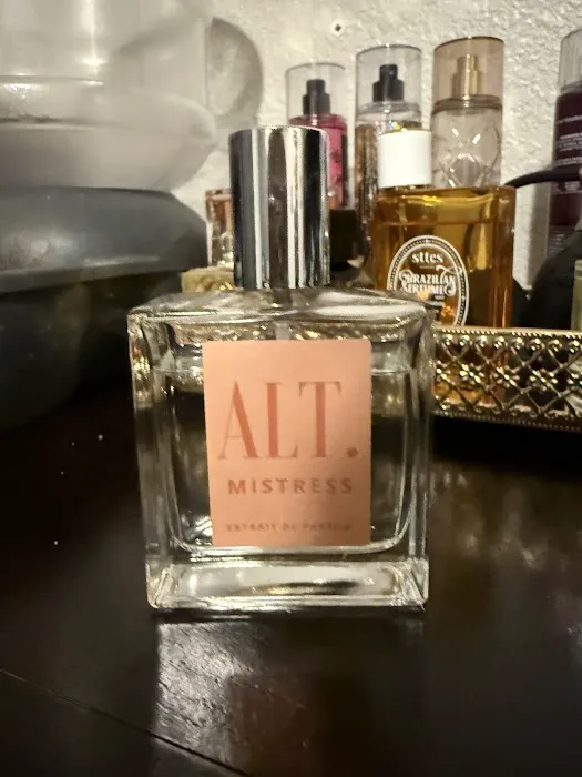 ALT. Fragrances Altamonte 4