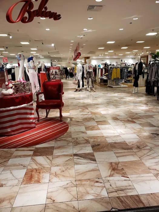 Macy's 0
