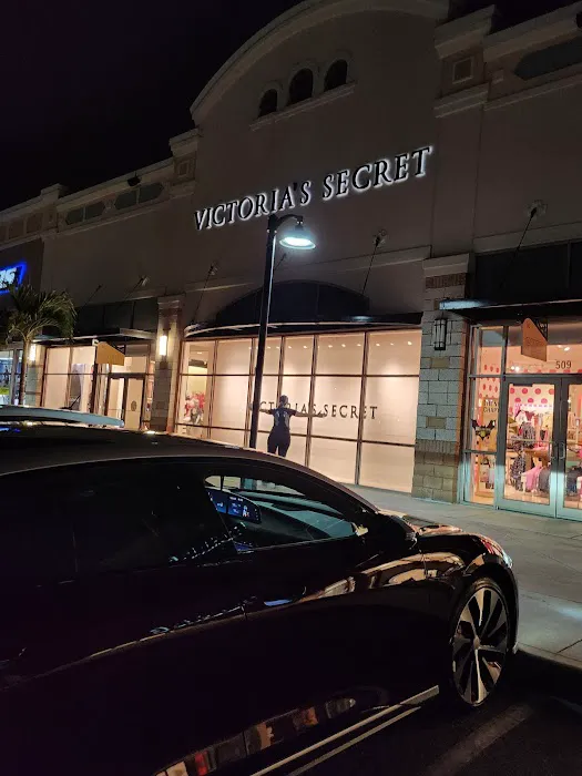 Victoria's Secret & PINK by Victoria's Secret 1