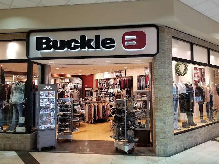 Buckle 8