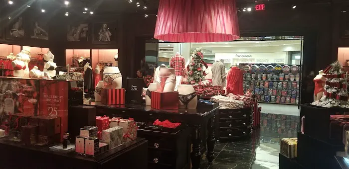 Victoria's Secret & PINK by Victoria's Secret 1