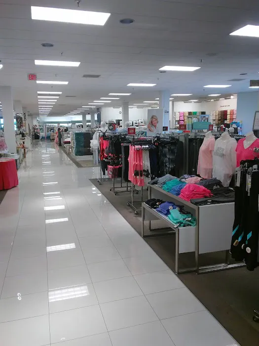 Macy's 0