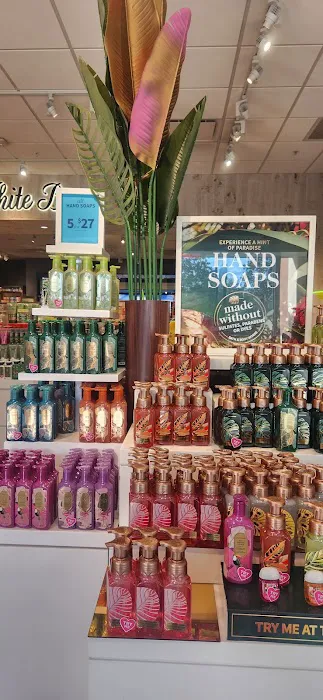 Bath & Body Works 9