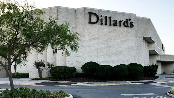 Dillard's 7