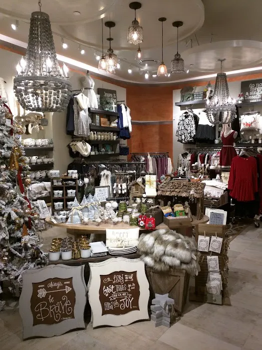 Altar'd State The Oaks Mall 5