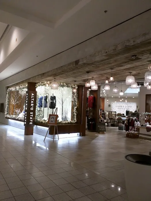 Altar'd State The Oaks Mall 6