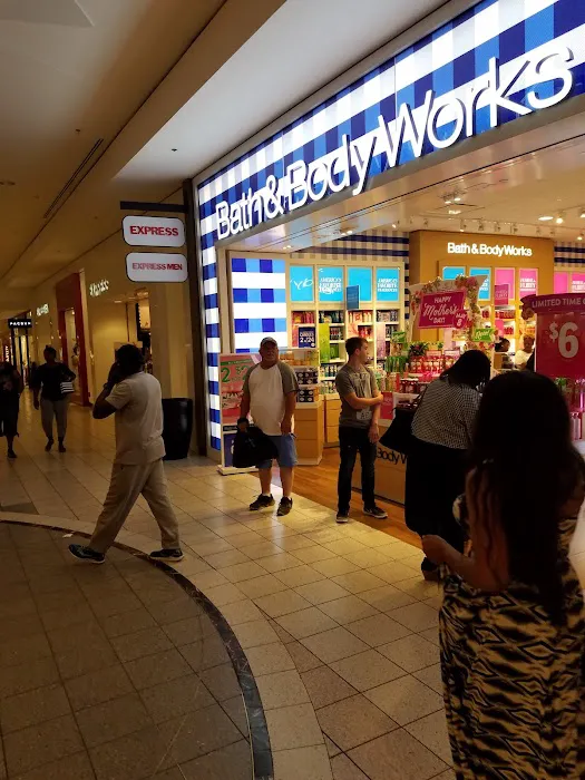 Bath & Body Works 2