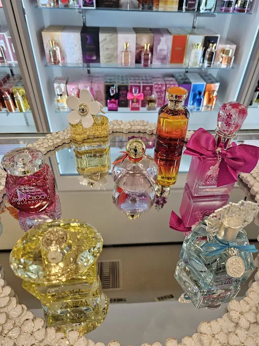 Perfume Palace 7