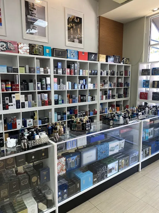 Perfume Palace 1