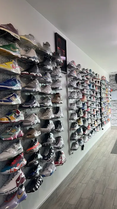MMkicks 1