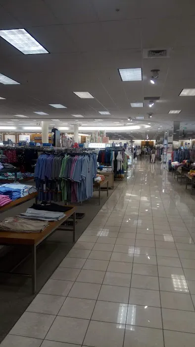 Belk Outlet 5