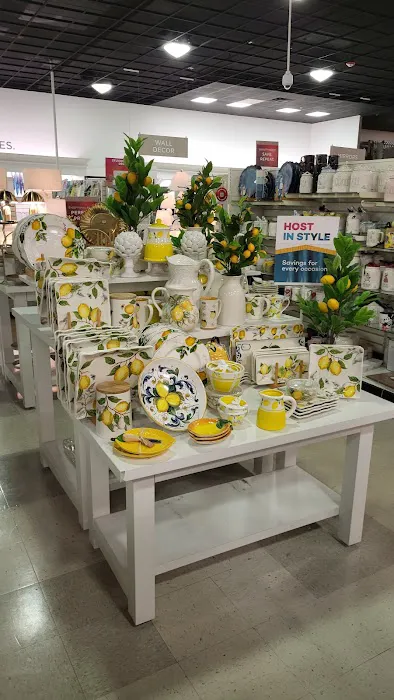 T.J. Maxx & HomeGoods 0