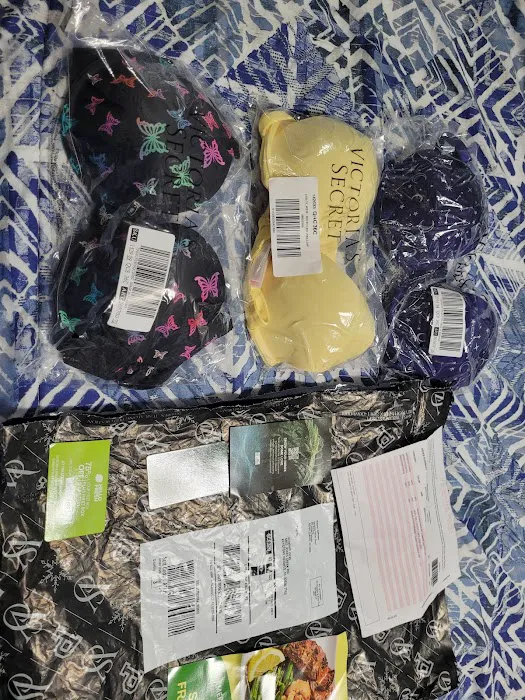 Victoria's Secret & PINK by Victoria's Secret 5