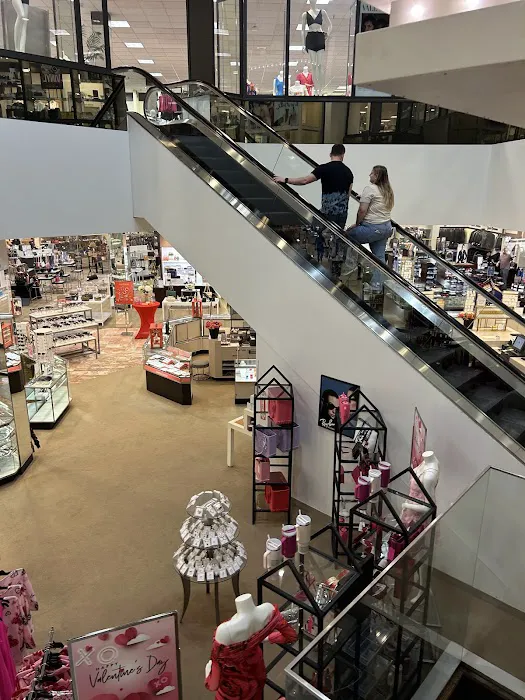 Dillard's 4