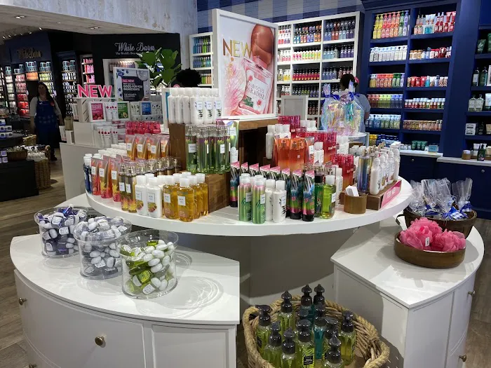 Bath & Body Works 2
