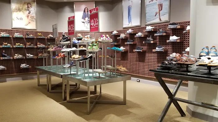 Dillard's 7
