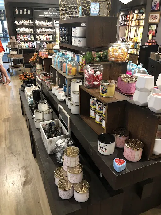 Bath & Body Works 9