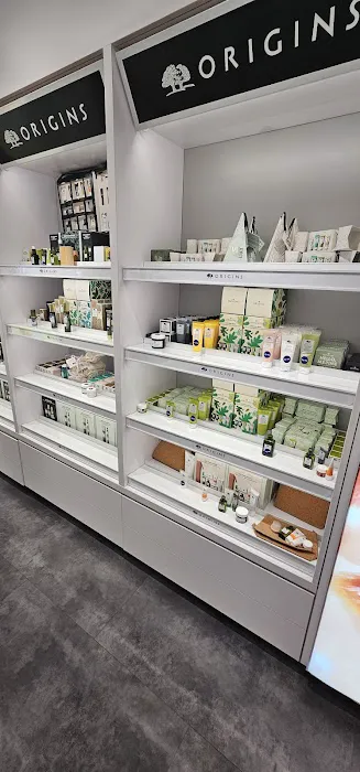 The Cosmetics Company Store 8