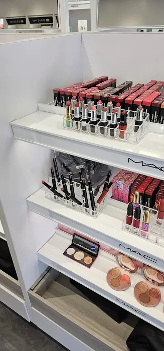 The Cosmetics Company Store 0