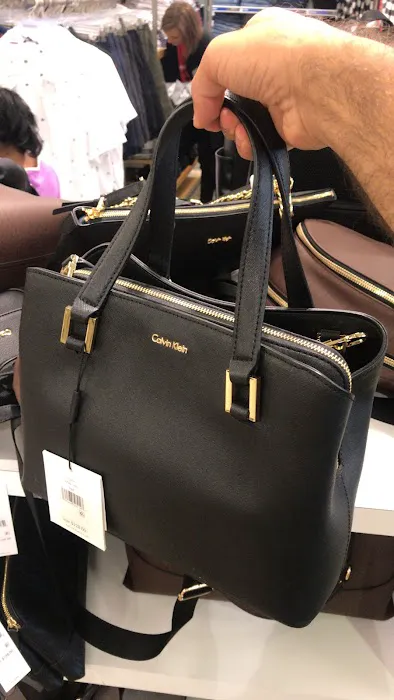 Calvin Klein 7