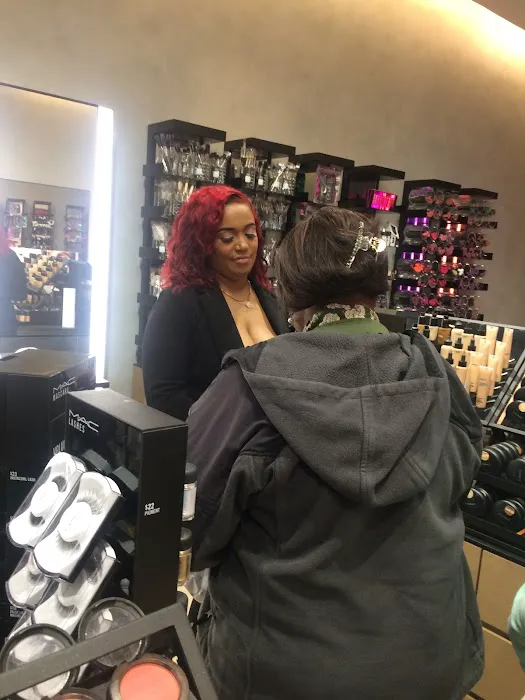 MAC Cosmetics 4