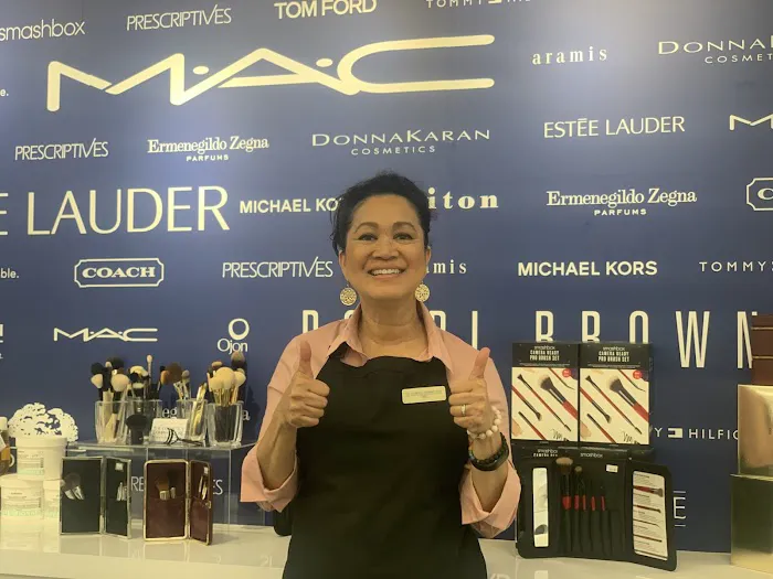 The Cosmetics Company Store 0