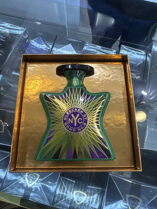 Perfume Palace 3