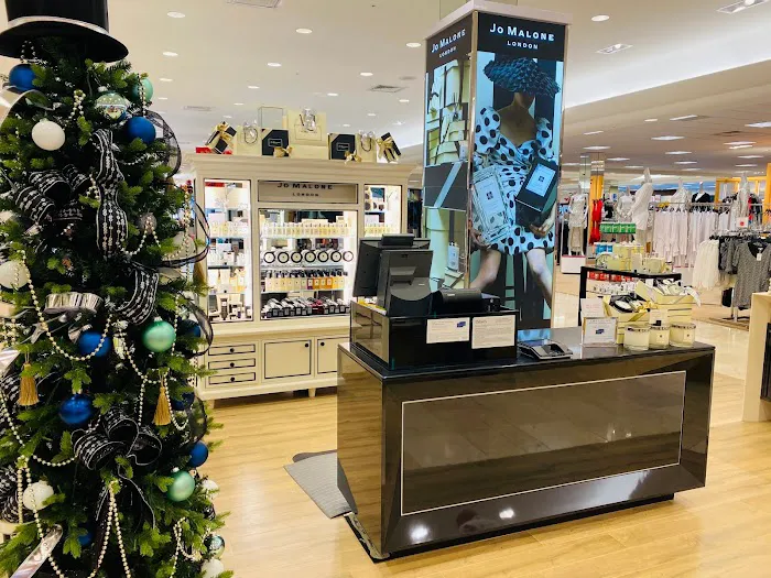 Dillard's 7