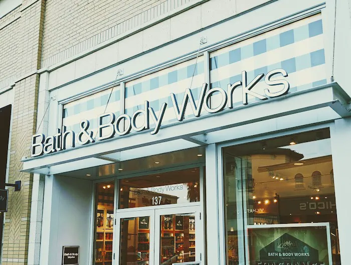 Bath & Body Works 1