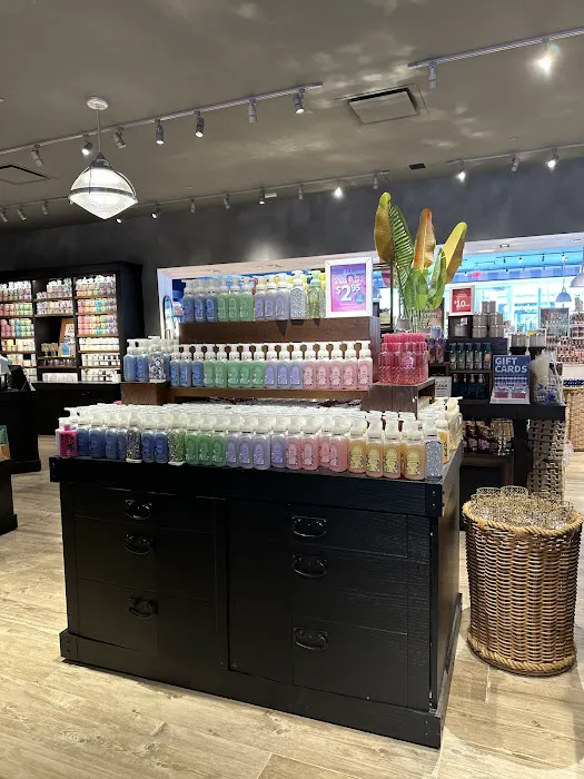 Bath & Body Works 6