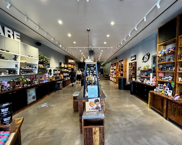 Lush Cosmetics St. Johns Town Center 1