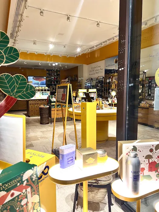 L'OCCITANE EN PROVENCE 7