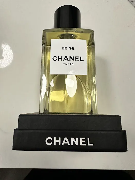 CHANEL FRAGRANCE AND BEAUTY BOUTIQUE 3
