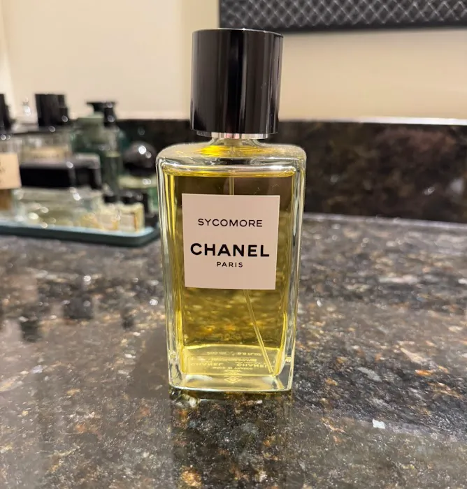 CHANEL FRAGRANCE AND BEAUTY BOUTIQUE 7