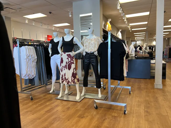 Express Factory Outlet 1