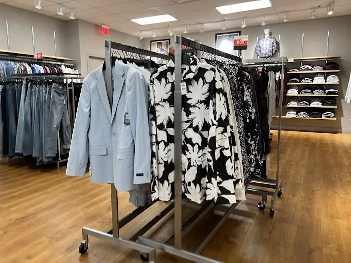 Express Factory Outlet 9