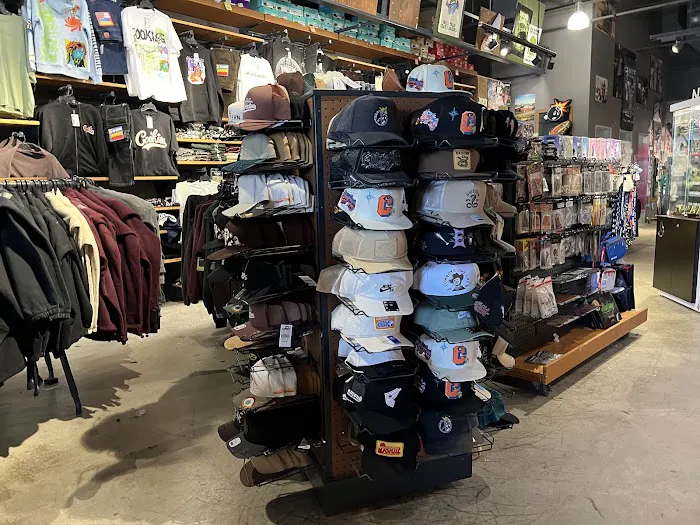 Express Factory Outlet 7