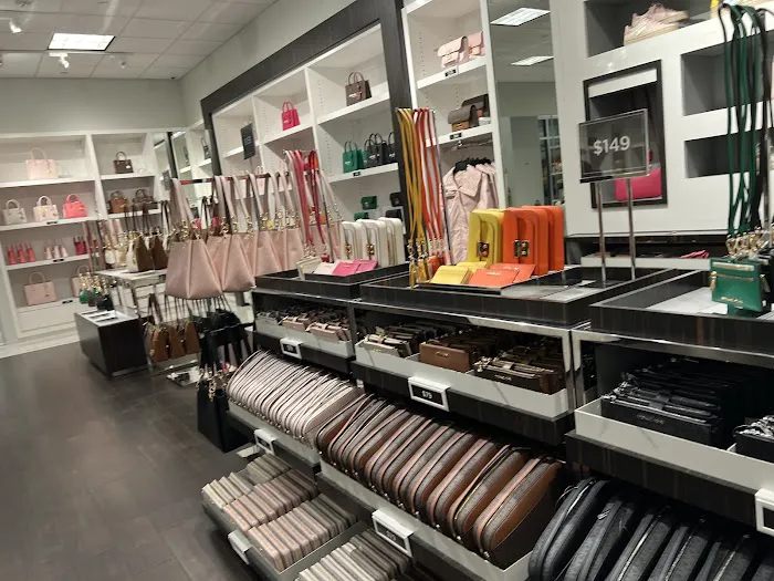Michael Kors Outlet 5