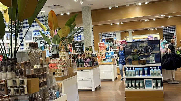 Bath & Body Works 2
