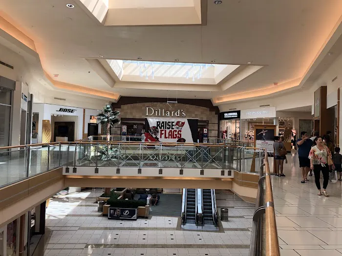 Dillard's 6