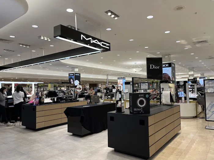 Dillard's 4